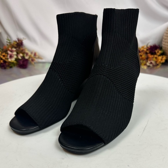 Adrienne Vittadini - Abelo Wedge Sock Bootie in Black Knit. Size 9 1/2. NWT - Picture 7 of 8